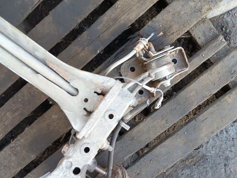 Балка задняя