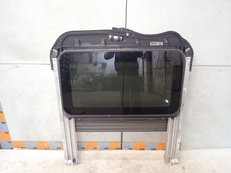 Люк в сборе электрический