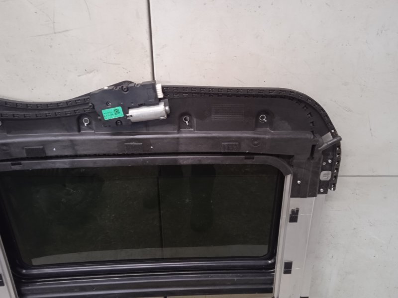 Люк в сборе электрический