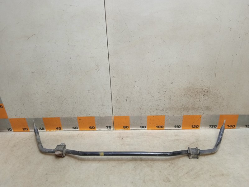 Стабилизатор передний