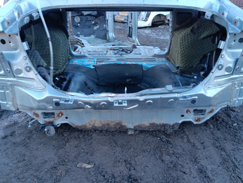 Кузовной элемент