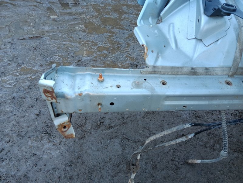 Лонжерон передний правый