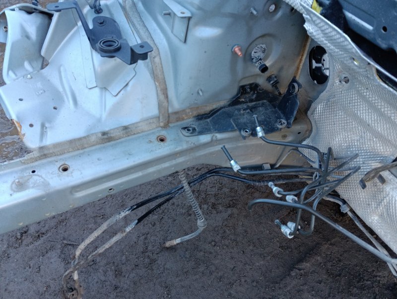 Лонжерон передний правый