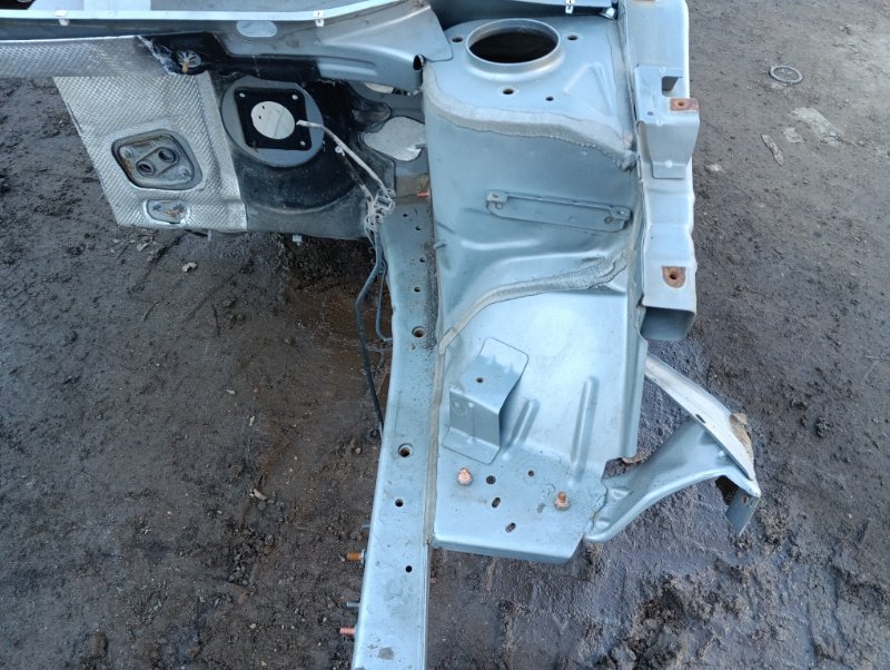 Лонжерон передний левый