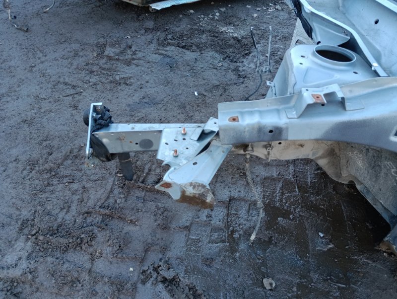 Лонжерон передний левый