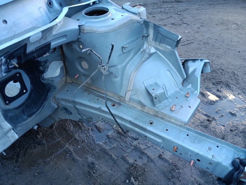 Лонжерон передний левый