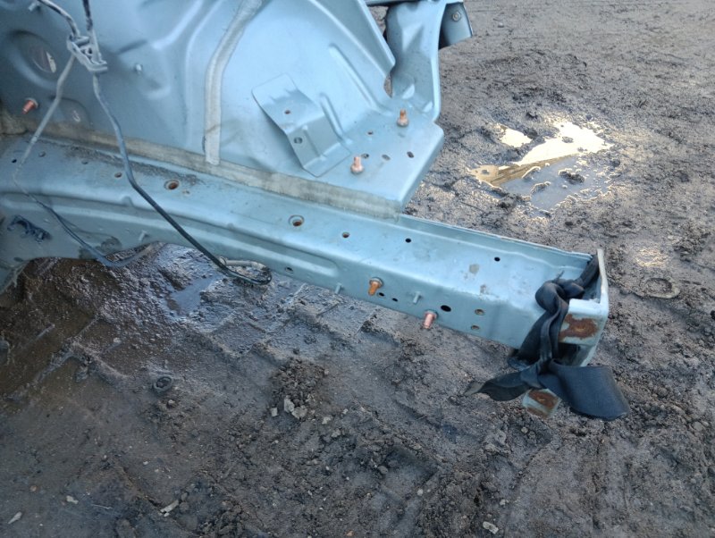 Лонжерон передний левый