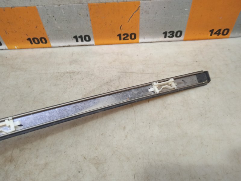 Молдинг крыши левый