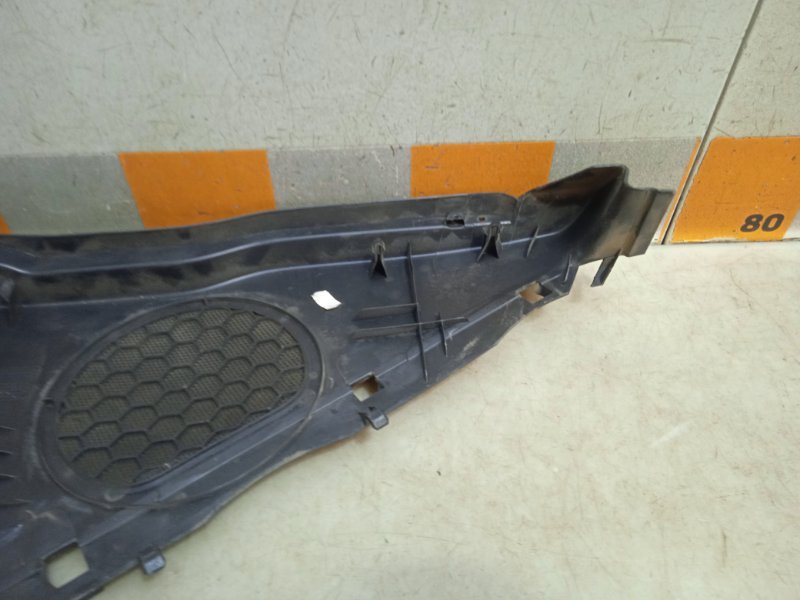 Держатель задней полки