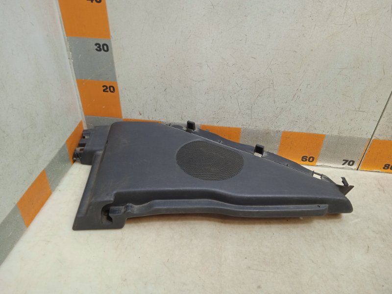 Держатель задней полки