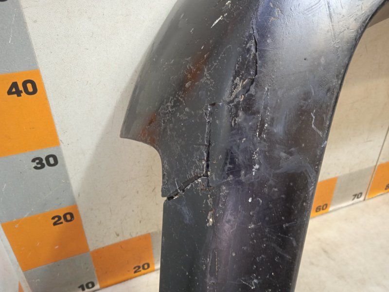 Накладка переднего крыла левого