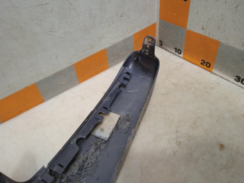 Накладка переднего крыла левого