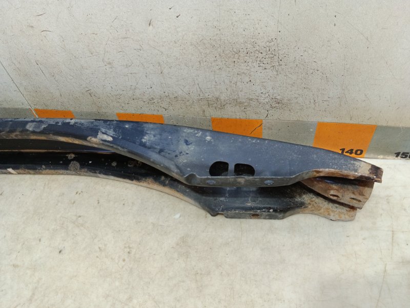 Усилитель заднего бампера