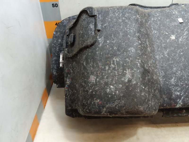 Обшивка багажника