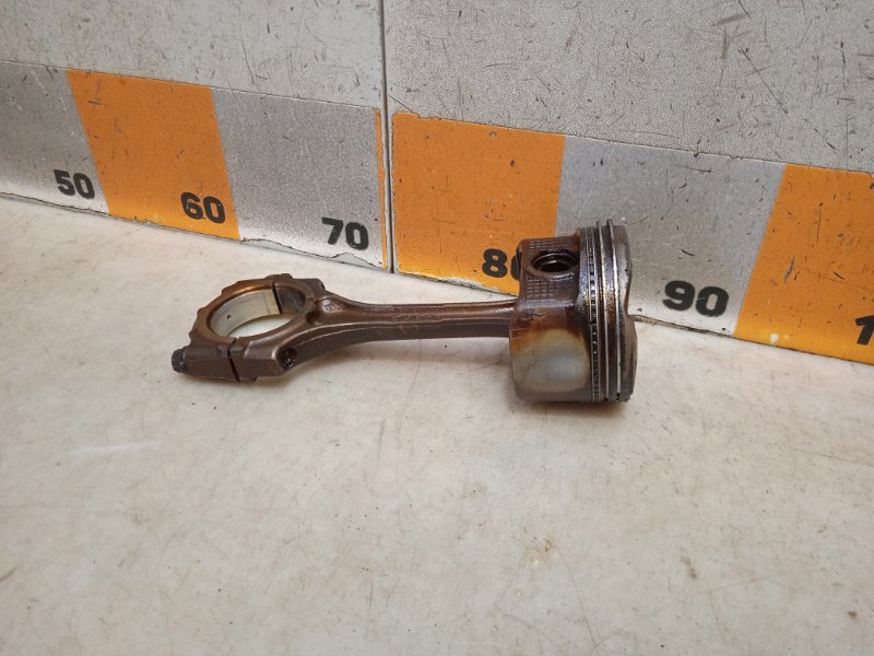 Поршень с шатуном