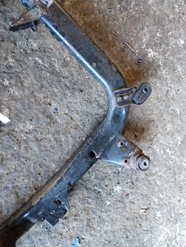 Балка подмоторная