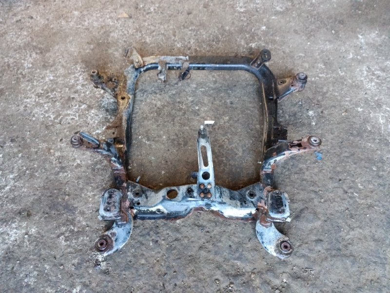 Балка подмоторная