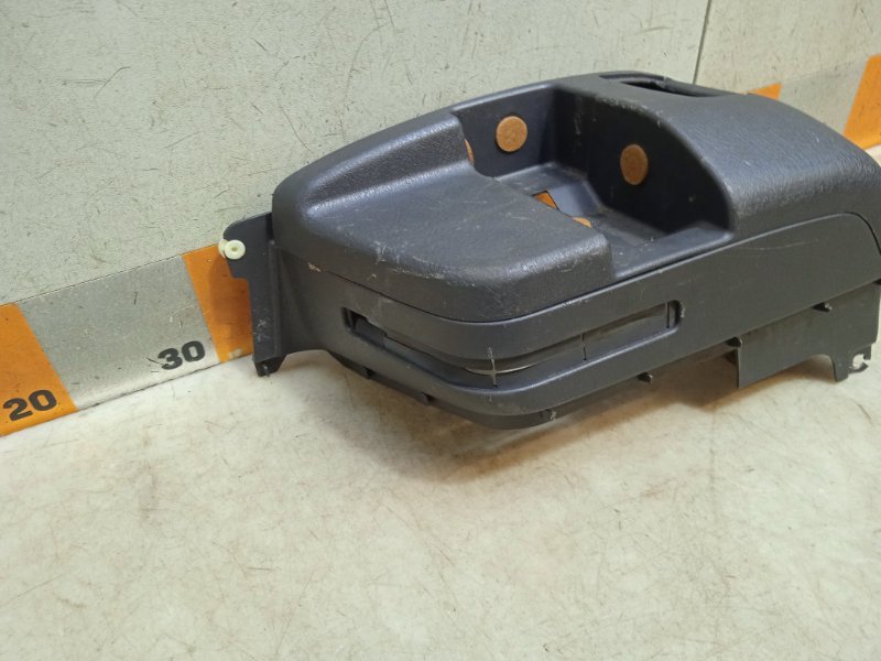 Держатель задней полки