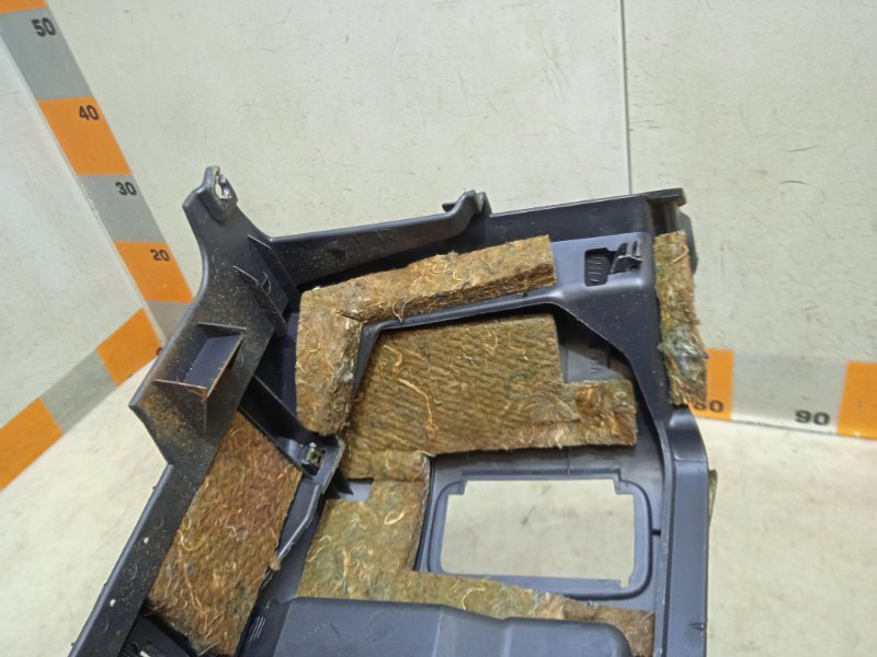 Держатель задней полки