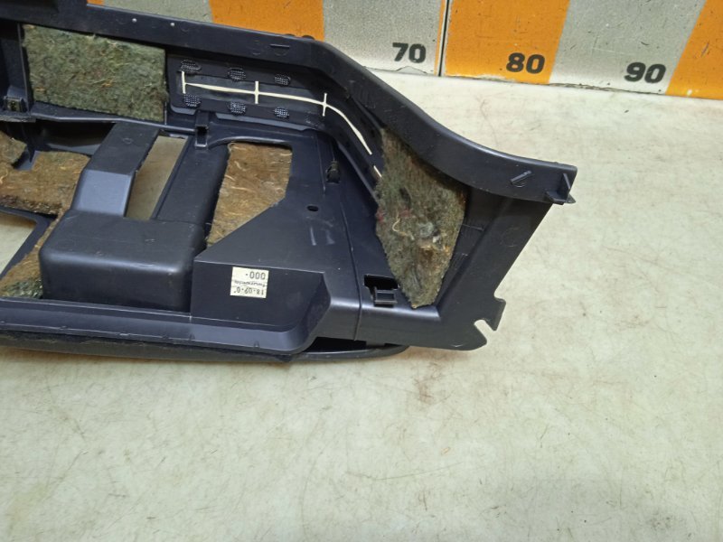 Держатель задней полки