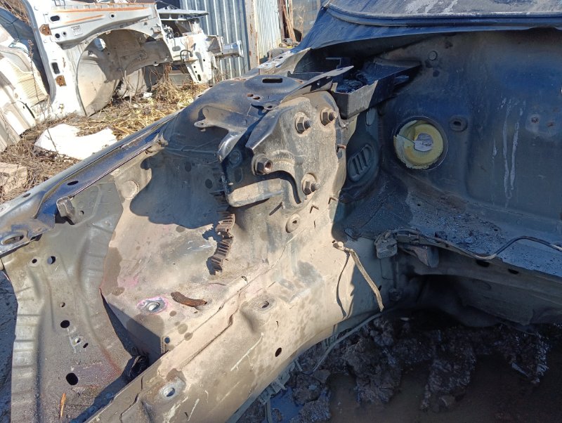 Кузовной элемент