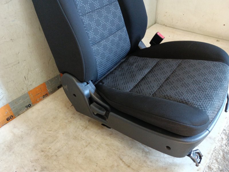 Сиденье переднее правое