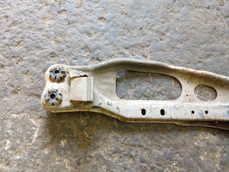 Балка передняя продольная