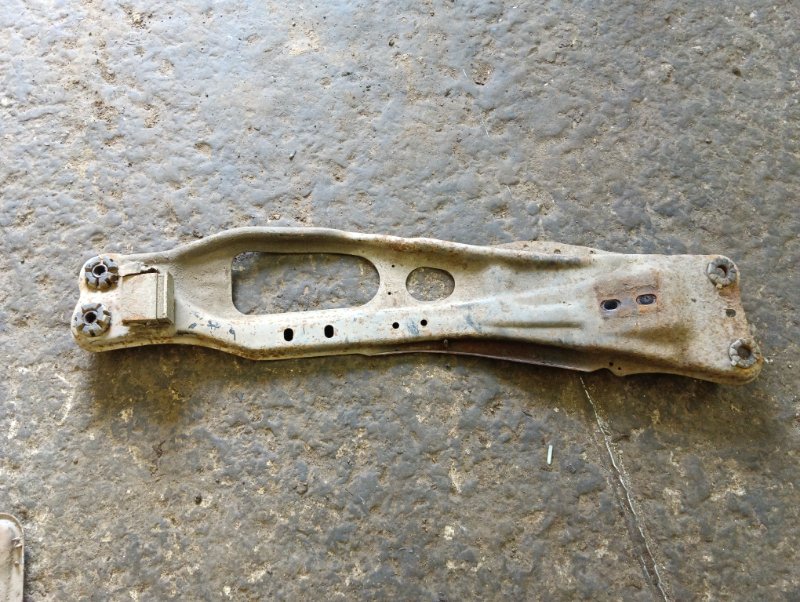 Балка передняя продольная