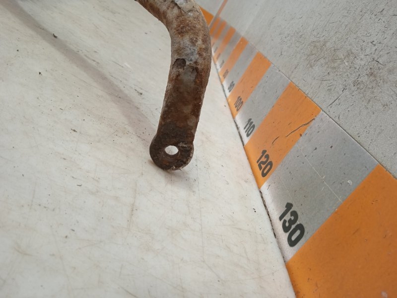 Стабилизатор передний