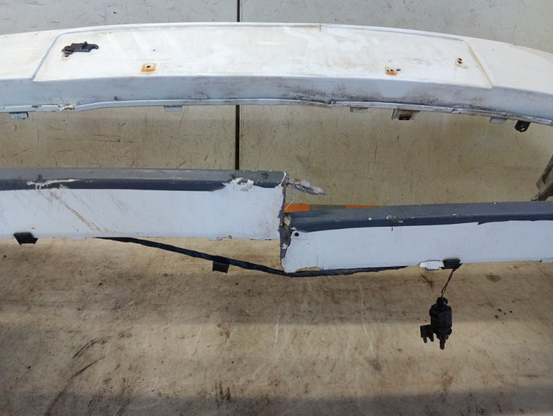 Бампер передний