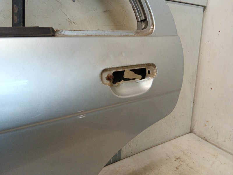 Дверь задняя левая