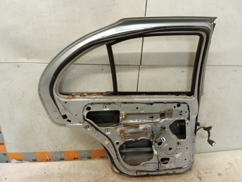 Дверь задняя левая