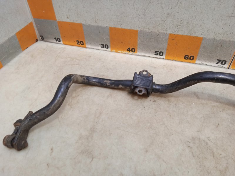 Стабилизатор поперечной устойчивости передний