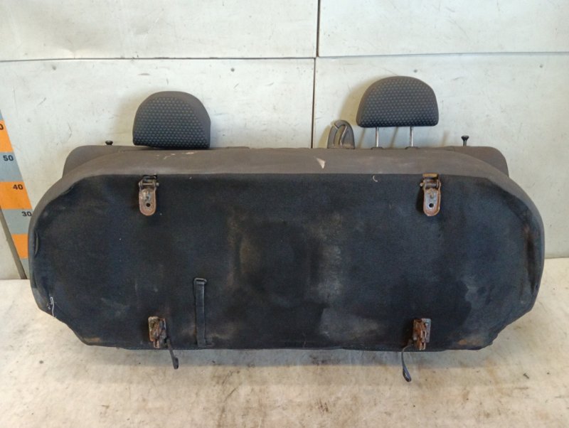 Сиденье салонное