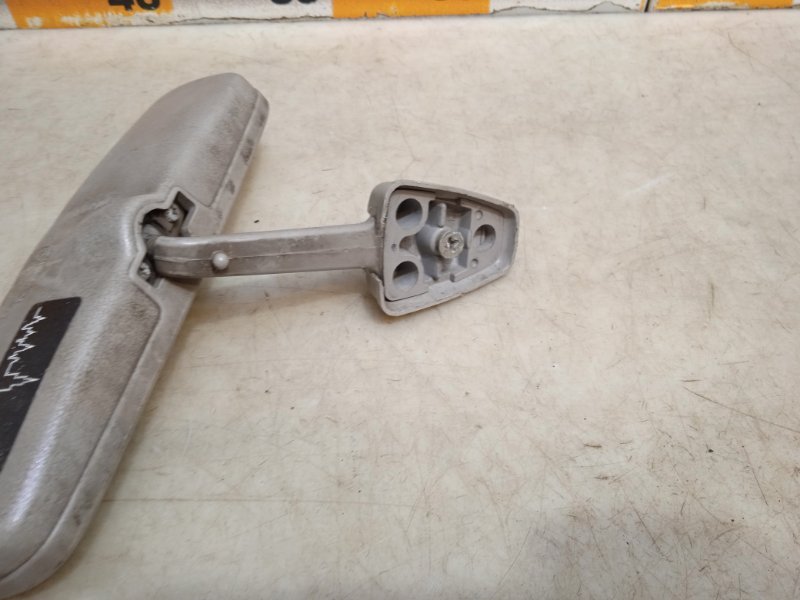 Зеркало заднего вида