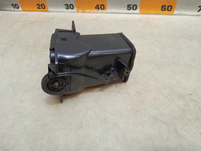 Дефлектор воздушный