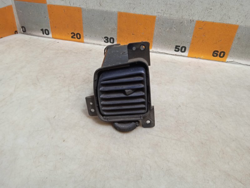 Дефлектор воздушный