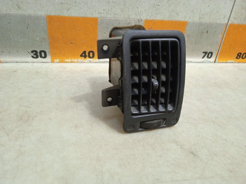 Дефлектор воздушный