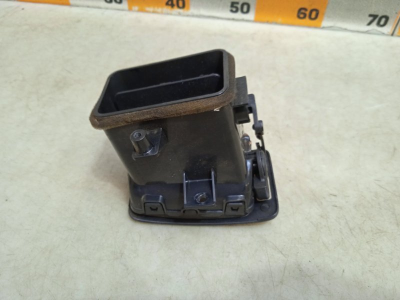 Дефлектор воздушный