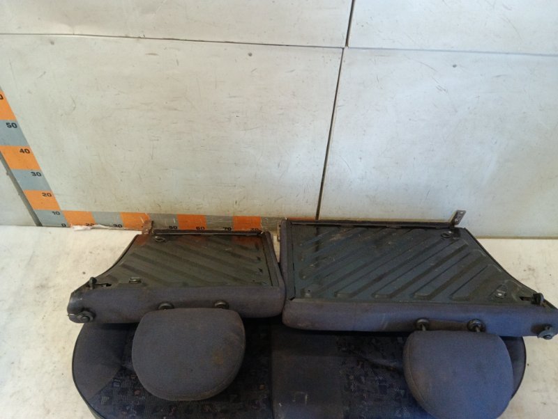 Сиденье салонное