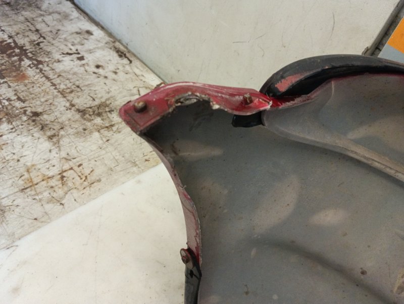 Бампер задний