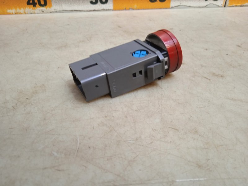 Кнопка аварийной остановки