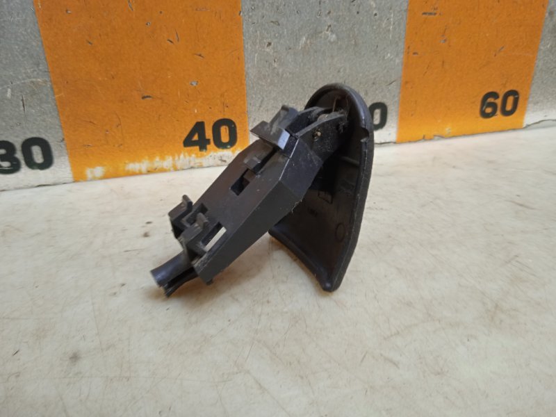 Ручка открывания капота