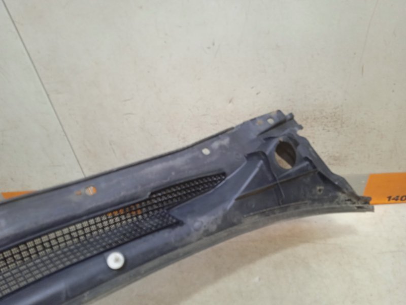 Решетка стеклоочистителей (Жабо)