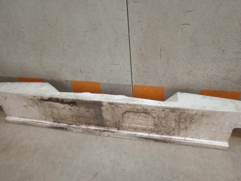 Наполнитель переднего бампера