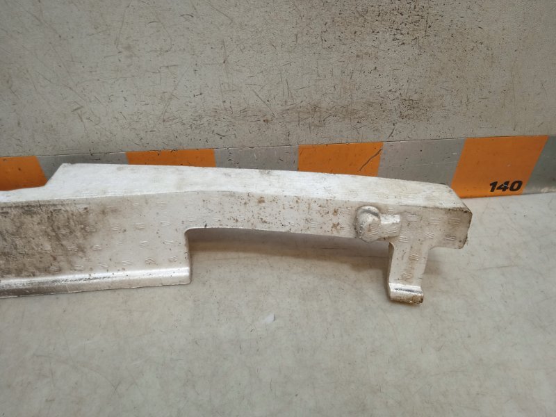 Наполнитель переднего бампера