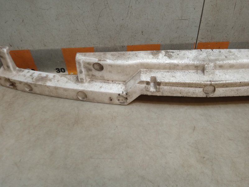 Наполнитель переднего бампера