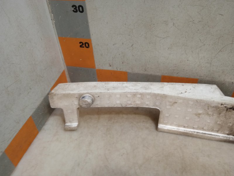 Наполнитель переднего бампера