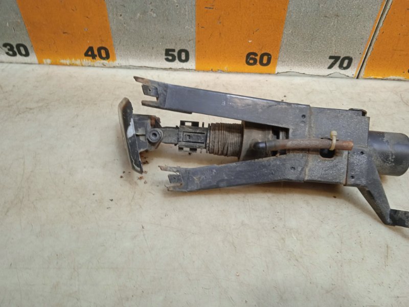 Форсунка омывателя фары