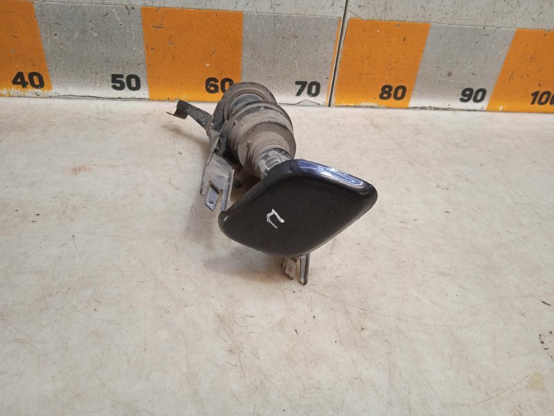 Форсунка омывателя фары